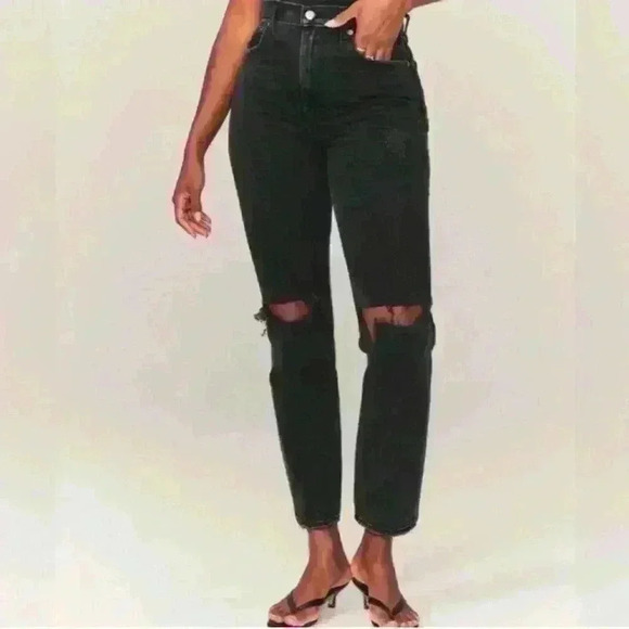 Abercrombie 90’s Straight Ultra High Rise Curve Love Black Distressed Jeans 10R - Picture 1 of 15